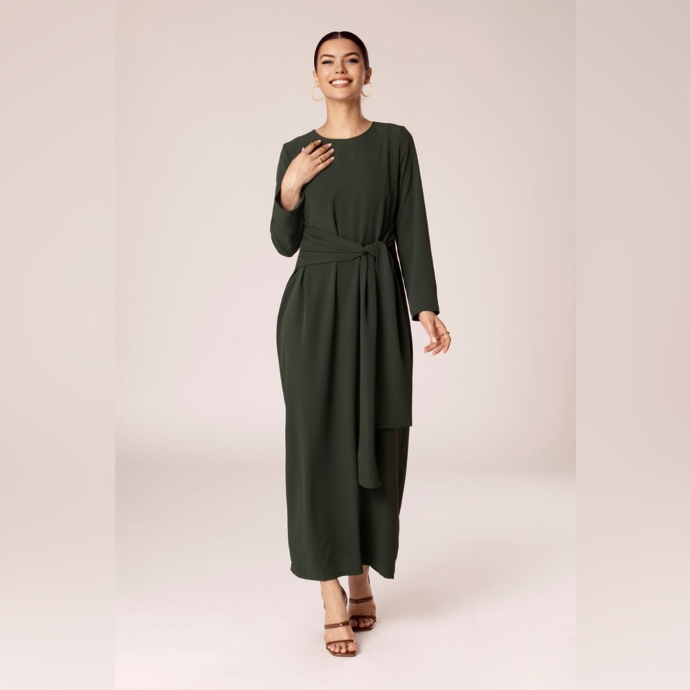 Veiled Collection forest Green Maxi side tie Isabella Dress
